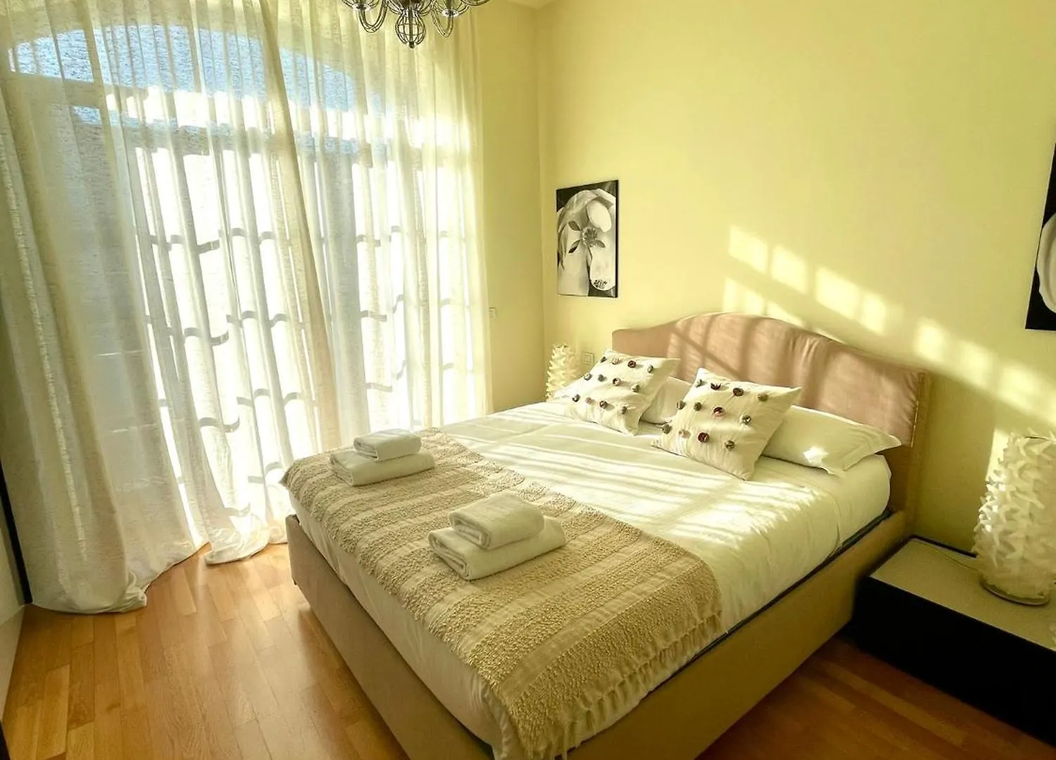Luxury Four-Room Apartment In Monza Centro - 2 Min Walk To Train Station